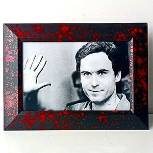 Serial Killer Ted Bundy Hello Wave Creepy Gothic Oddity Vintage Goth Bloody Art